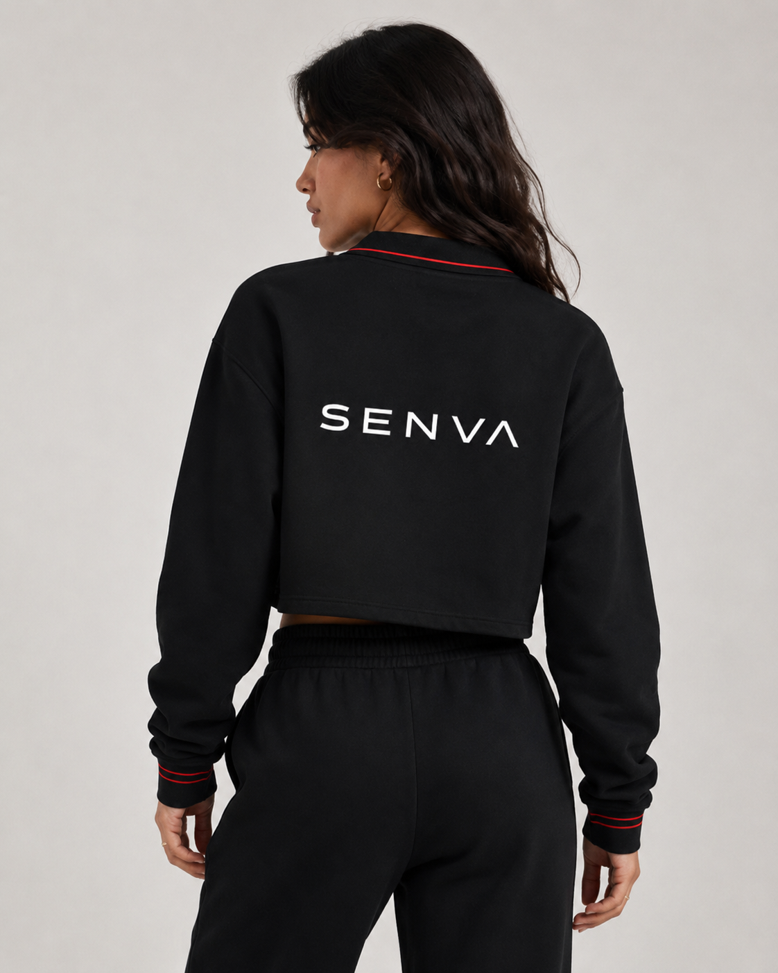 SENVA Women’s Cropped Collared Sweatshirt – Black